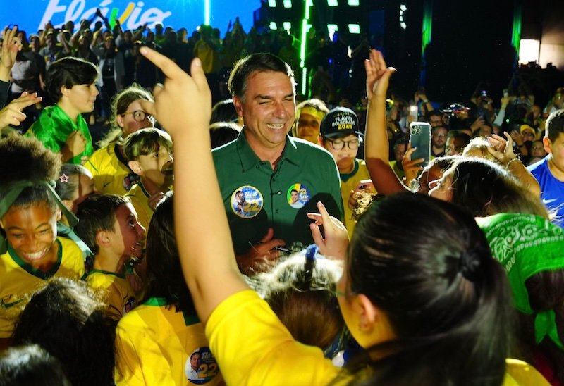 Flávio abre 6 pontos de vantagem segundo pesquisa Gerp, que acertou no 1º turno