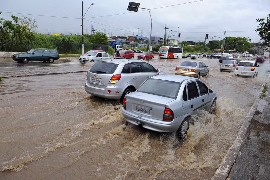 3 em cada 10 cidades brasileiras não têm plano de contingência contra desastres climáticos