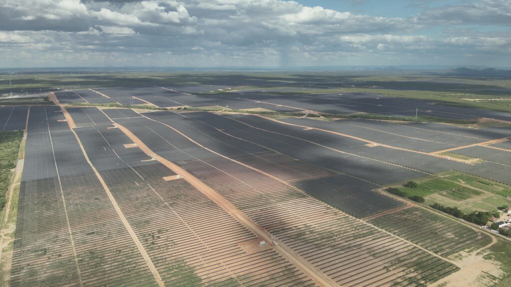 Engie fecha acordo com indústria brasileira para usar energia de sete usinas solares no RN, com 340,5 MW e redução projetada de R$ 10 milhões por ano na conta de luz