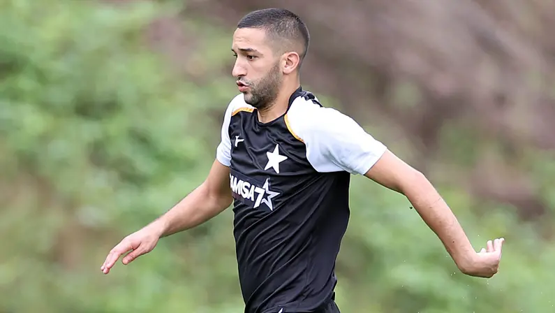 Escalação: Botafogo deve ter Huguinho e Ziyech titulares diante do Remo