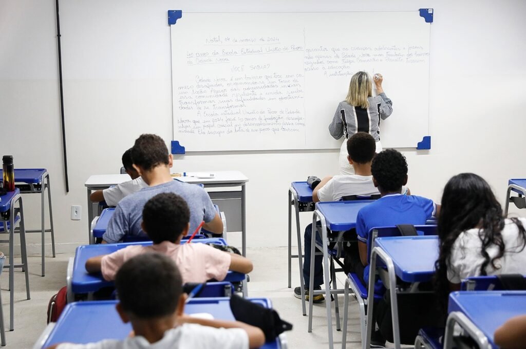 Governo do RN promove 1.496 professores e especialistas da rede estadual